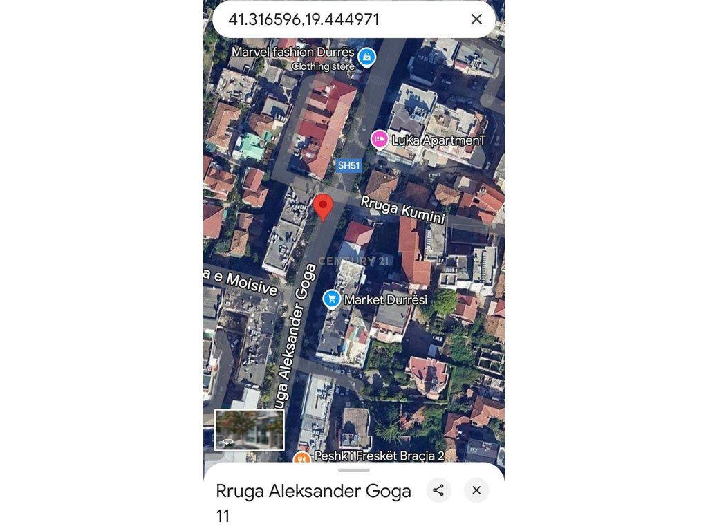 Tokë për Shitje me Njolle Ndërtimi në Qendër