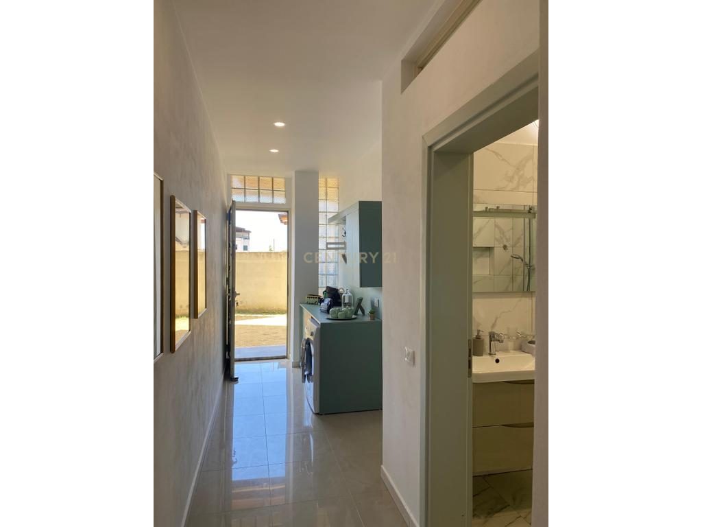 SHITET APARTAMENT 2+1 NE VOLLGA, DURRES !