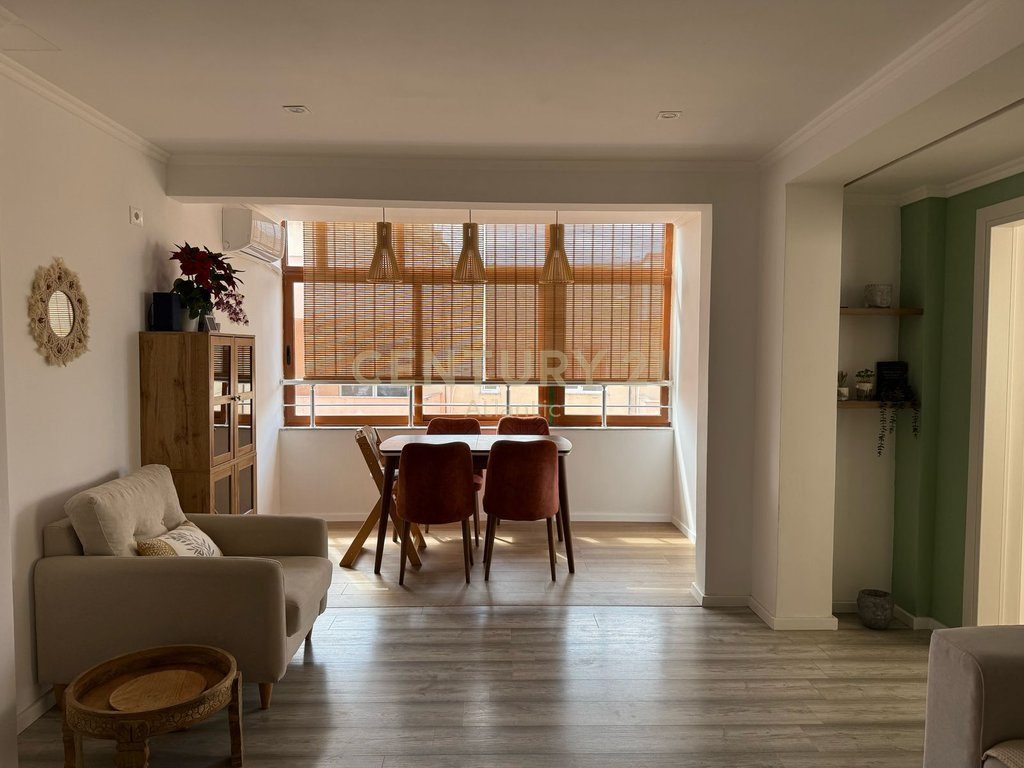 SHITET APARTAMENT 2+1+2 ME PAMJE DETI NE DURRES!