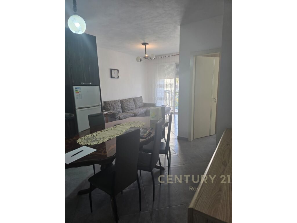 SHITET APARTAMENT SHUME PRANE DETIT NE GOLEM,DURRES!!!
