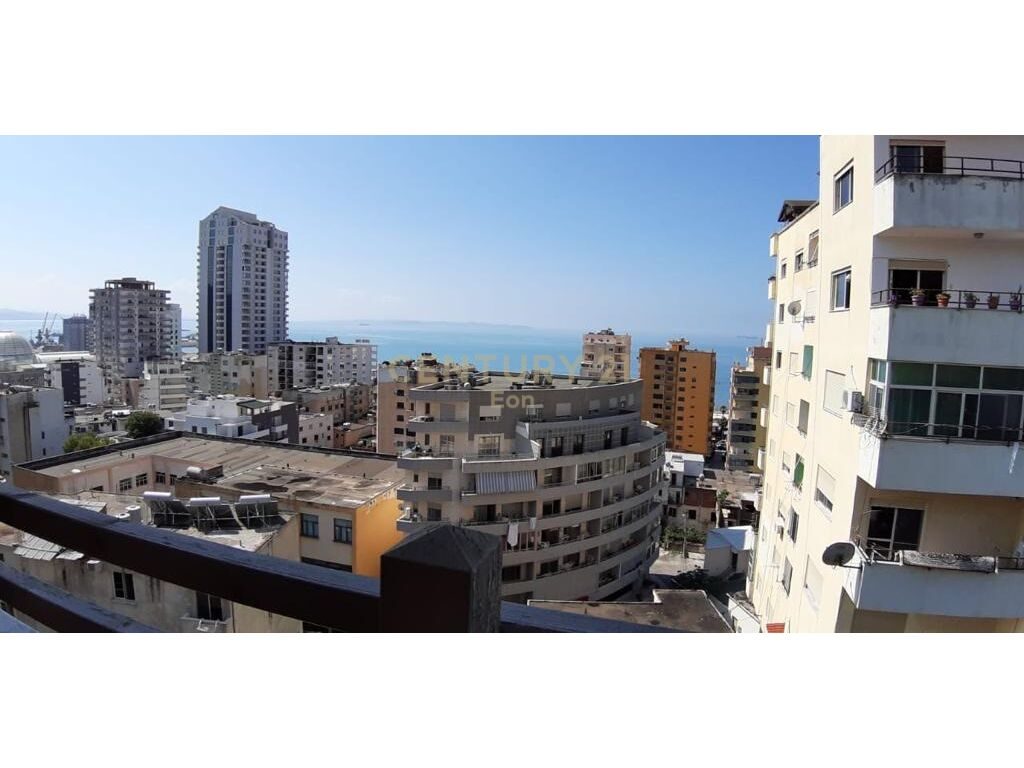 SHITET SUPER TRIPLEX NE VOLLGA,DURRES!!