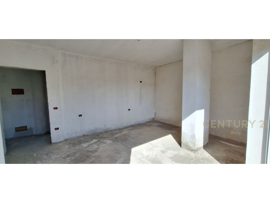 SHITET PENTHOUSE ME PAMJE DETI NE SHKEMBI I KAVAJES!!!