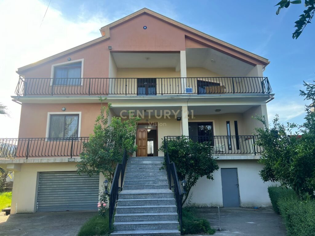 Vilë Për Shitje në Unaza Perëndimore, Shkodër