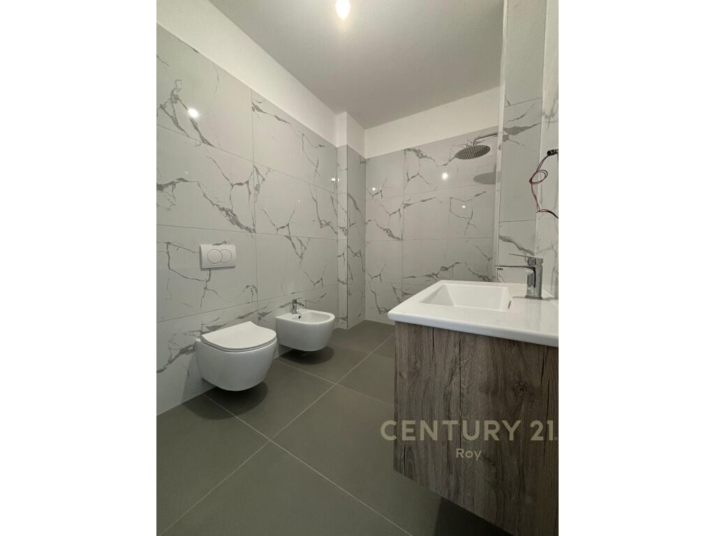 SHITET APARTAMENT 1+1 NDERTIM I RI NE GOLEM!