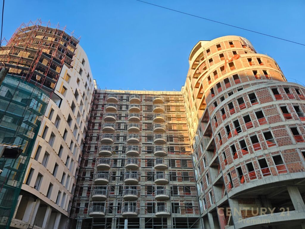 SHITET APARTAMENT 2+1+2 TEK ZOGU I ZI!