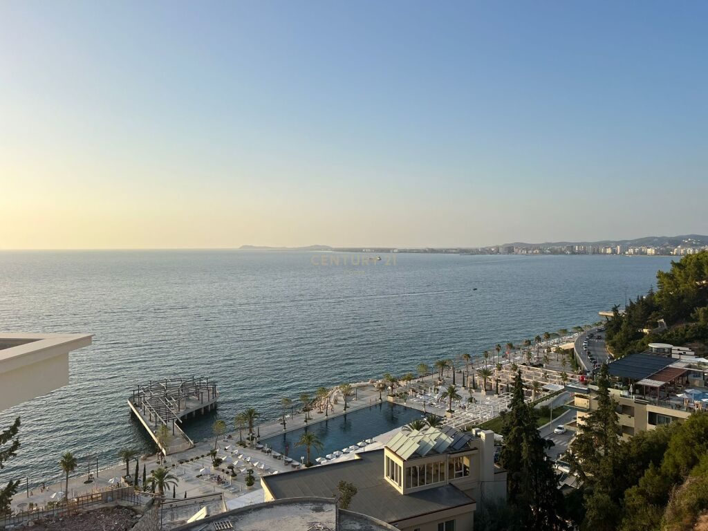 SHITET APARTAMENT 1+1  ME SUPER PAMJE PANORAMIKE NE UJE TE FTOHTE VLORE !