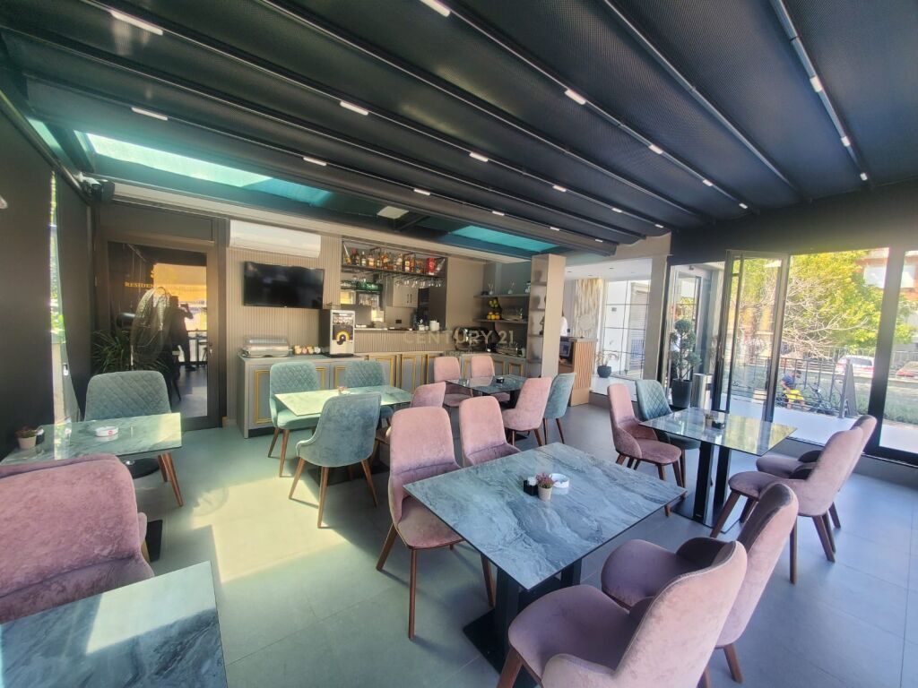 *Shitet Hotel* 
në një nga zonat më të preferuara të Tiranës, një mundësi e shkëlqyer investimi në zemër të kryeqytetit!...