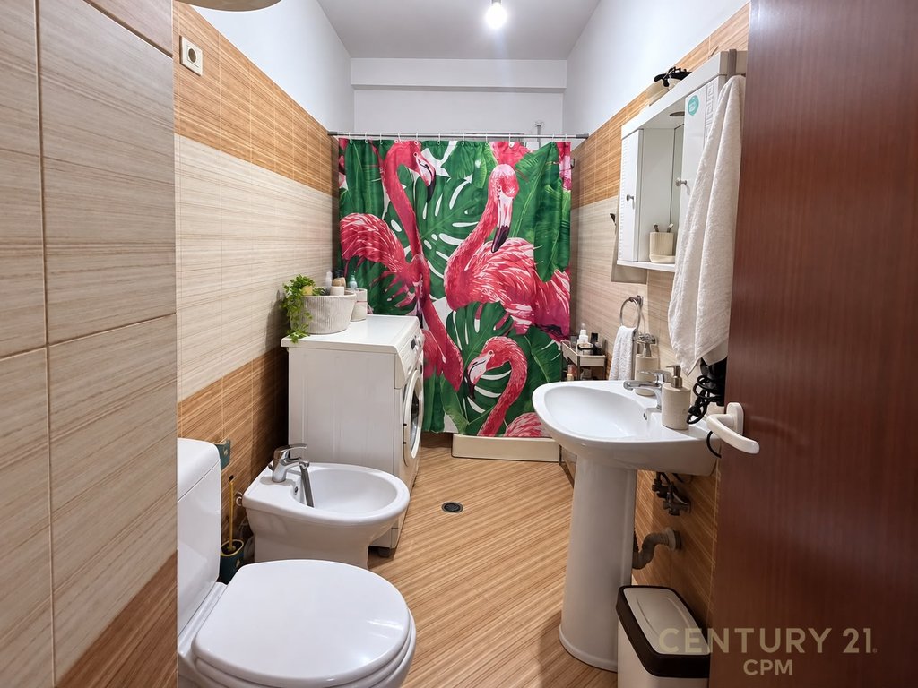SHITET APARTAMENT 2+1+2 TEK KOPSHTI BOTANIK!