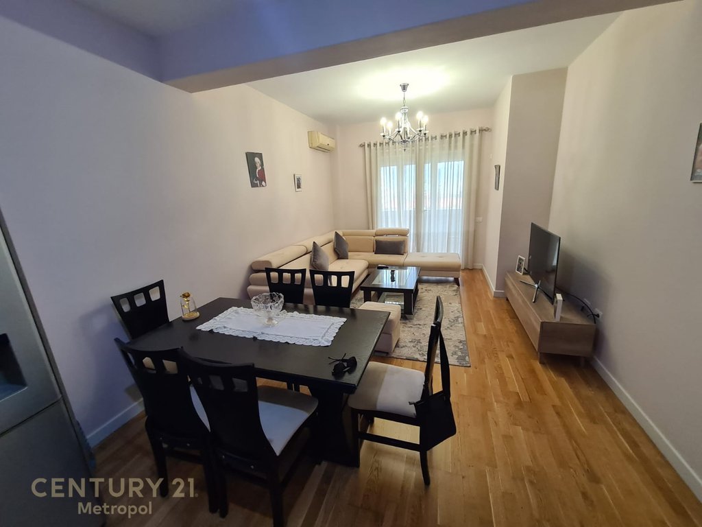 APARTAMENTI 2+1 TEK RRUGA E KAVAJES!