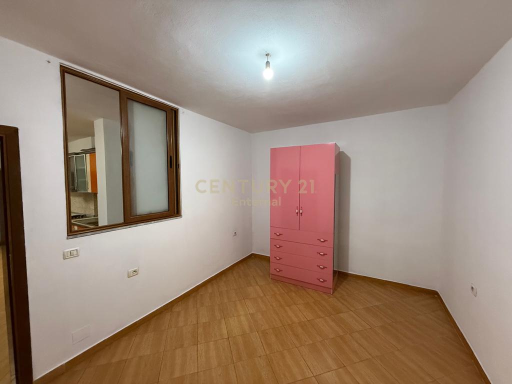Apartament 1+1 per shitje tek 5-Maji