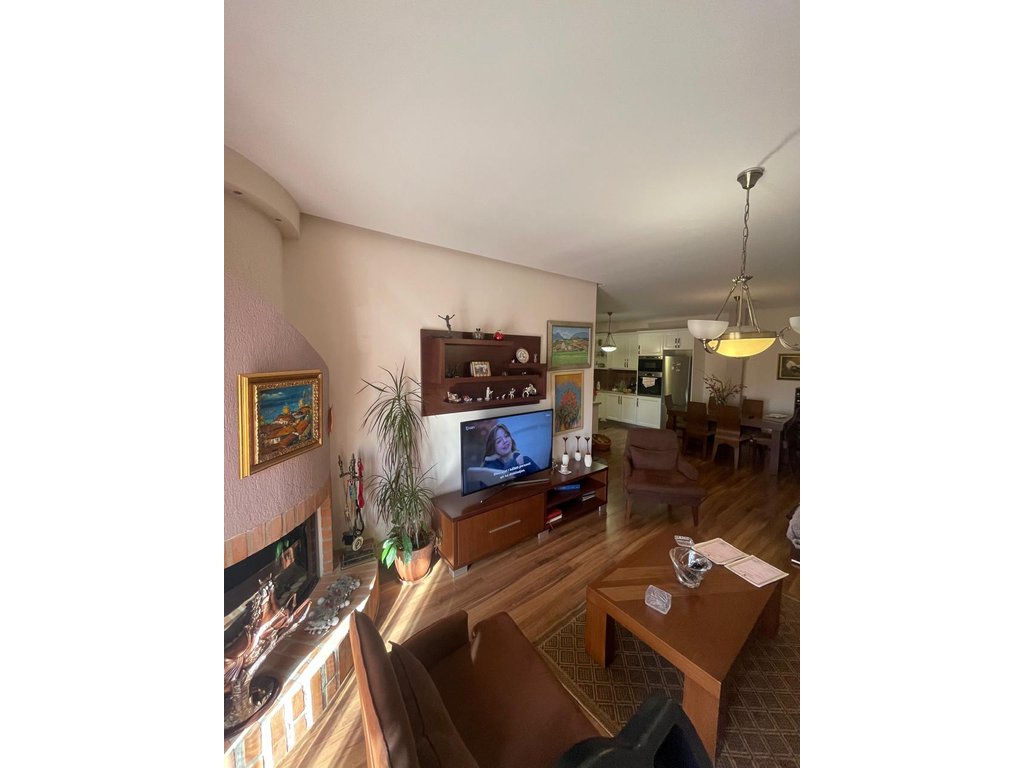 SHESHI WILSON –  SHITET APARTAMENT 2+1+ DEPO! ME ÇERTIFIKATË PRONËSIE!