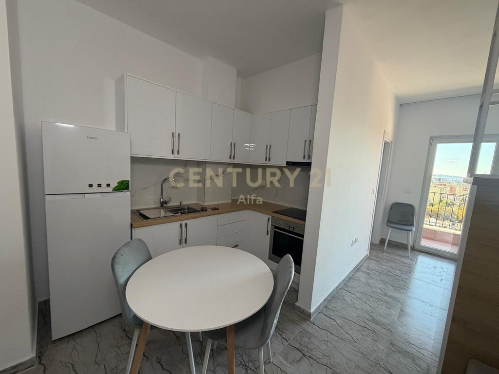 Apartament 1+1 per qira te Kompleksi Aura