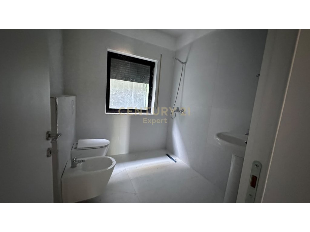 SHITET DUPLEX 3+1+3 – KODRA E DIELLIT 2 RESIDENCE, TIRANË