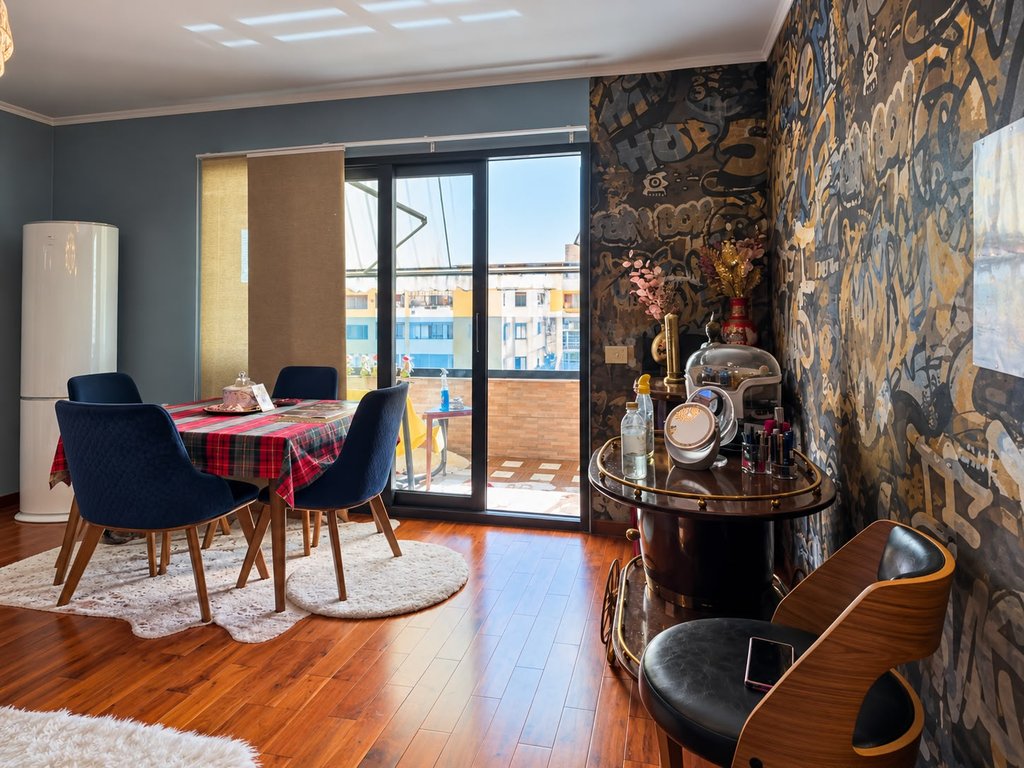 Në zemër të Bllokut, Shesim apartament 1+1