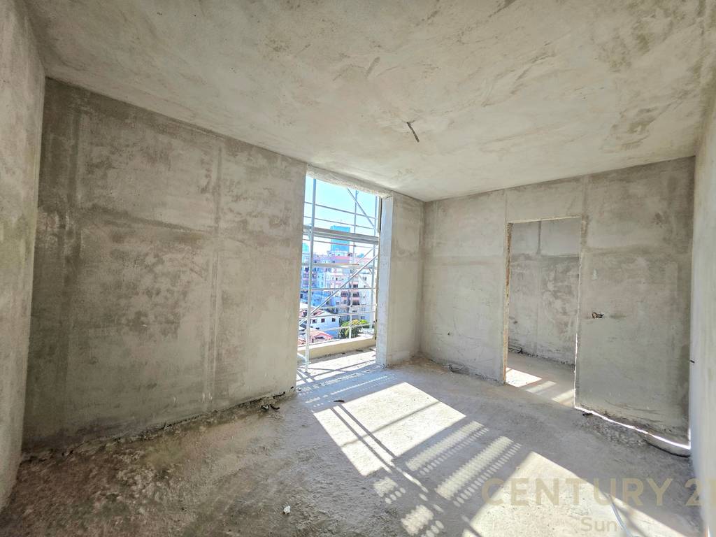 SHITET APARTAMENT 2+1+2 "DISPANSERIA"