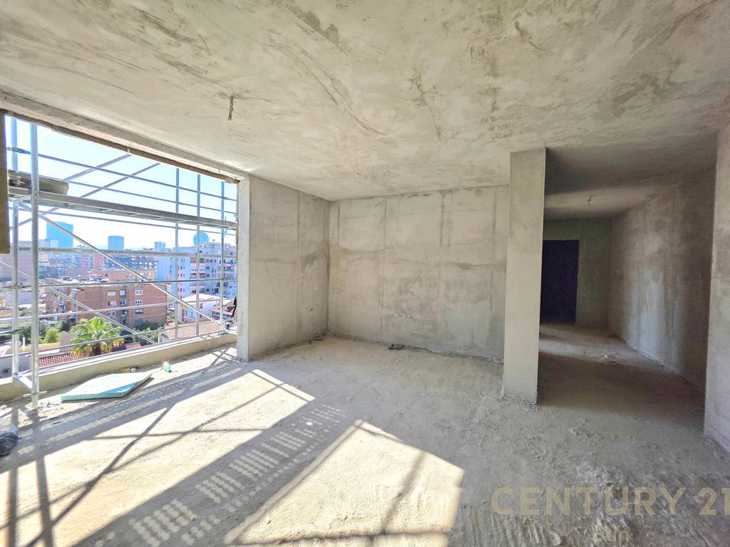 SHITET APARTAMENT 2+1+2 "DISPANSERIA"