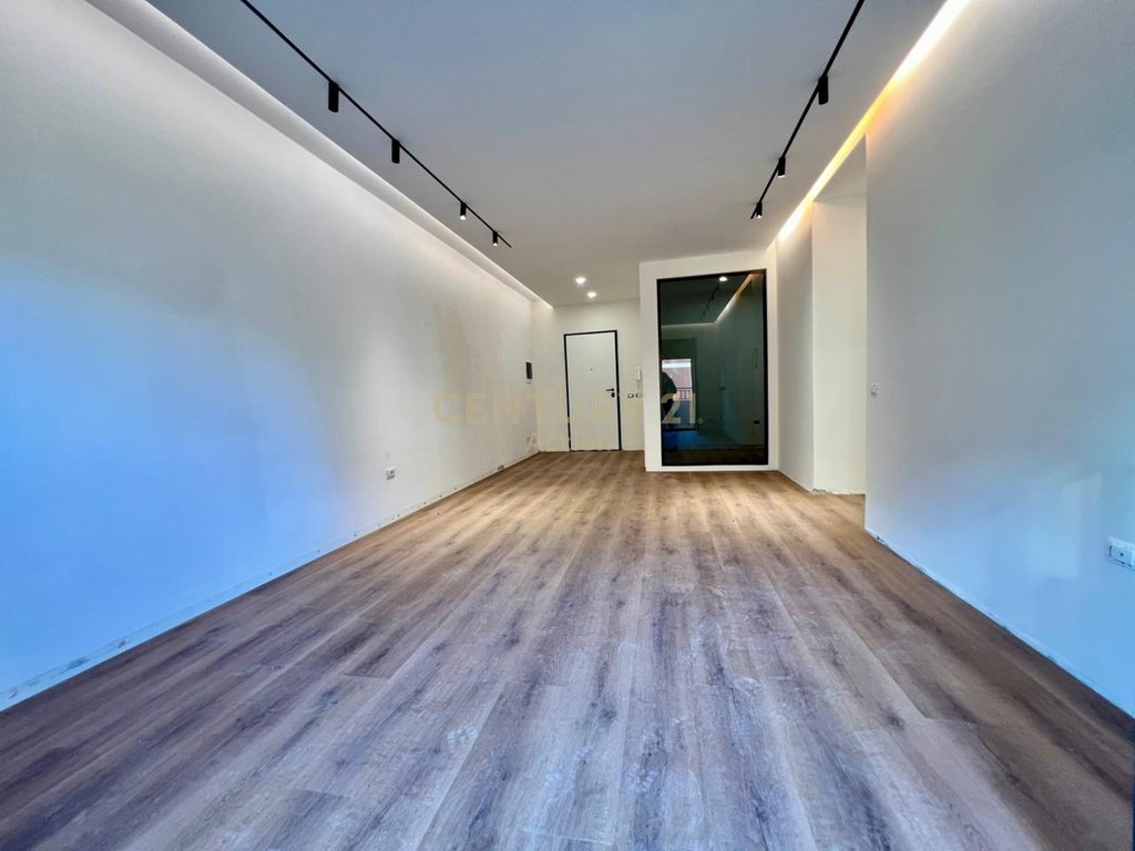 🏠 SHESIM, SUPER APARTAMENT 2️⃣➕1️⃣➕2️⃣ me 🅿️OST PARKIMI, LIQENI THATË (PA MALORE)‼️