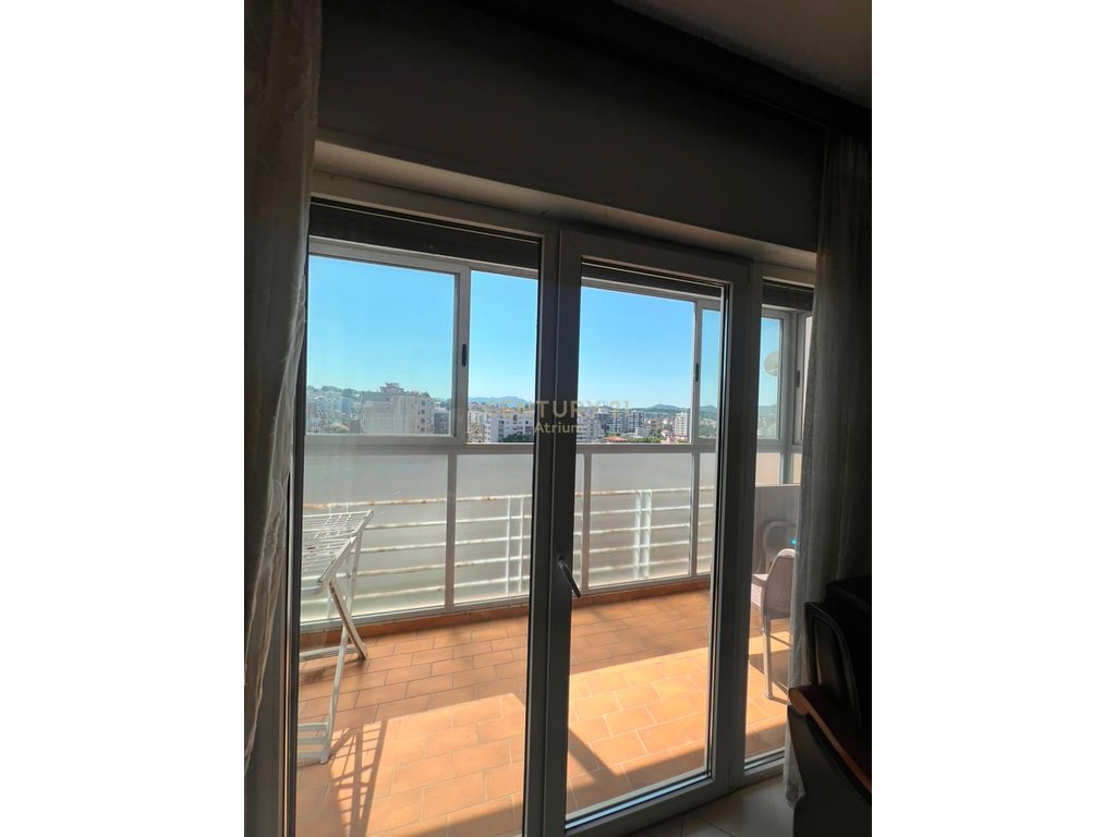 APARTAMENT 2+1 NË SHITJE | BULEVARDI ZHAN D'ARK, SHUME PRANË MATERNITETIT TË RI!!