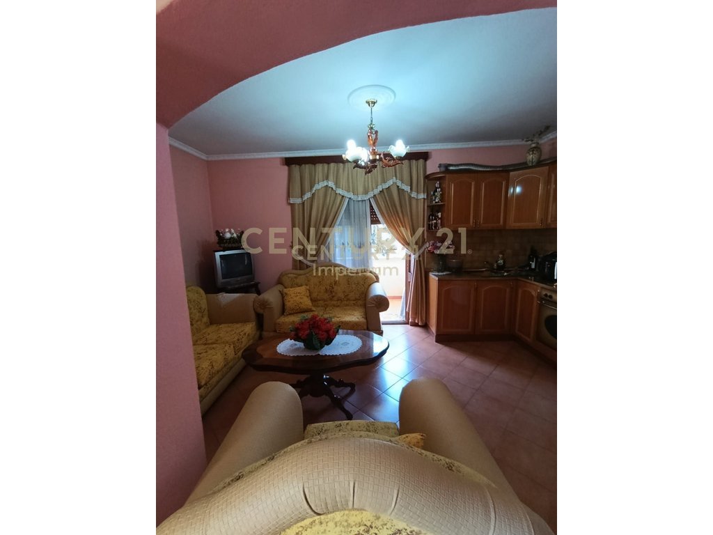 Apartament 3+1 për Shitje në Misto Mame