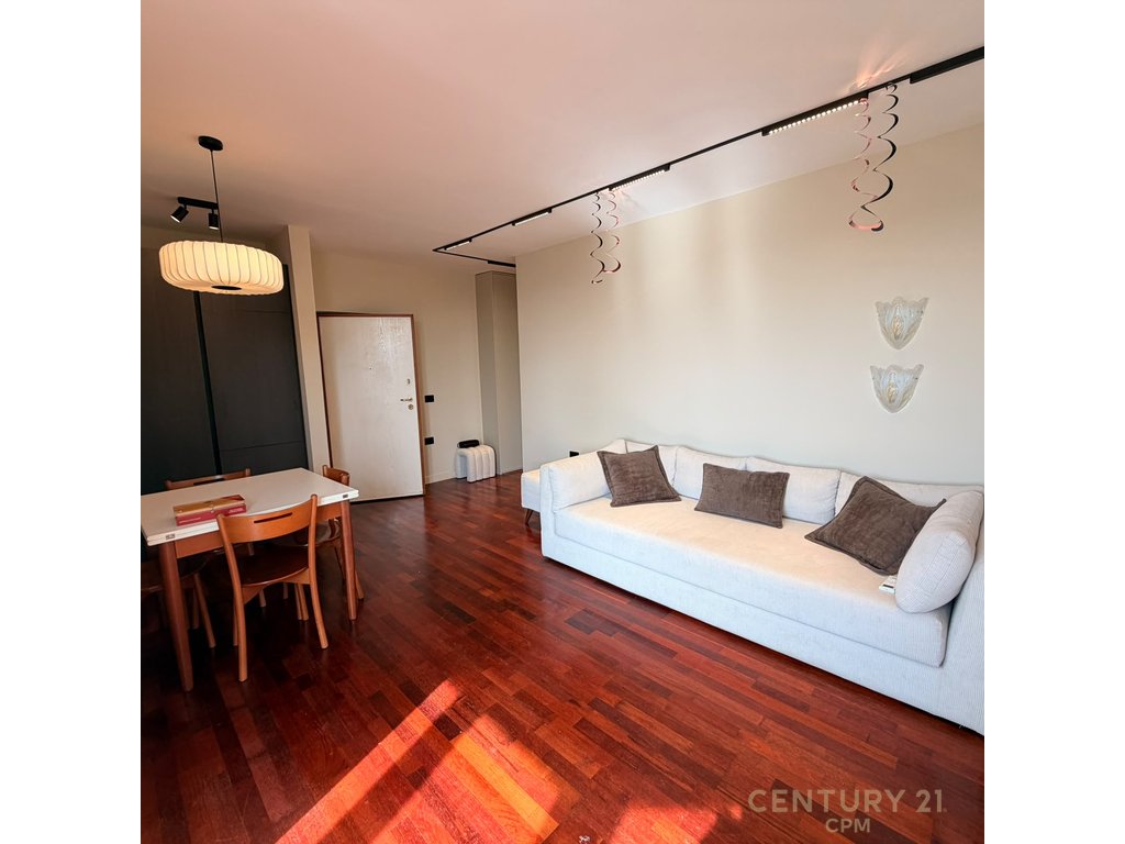 JAPIM APARTAMENT 2+1+2 ME QIRA TEK MINE PEZA!!!