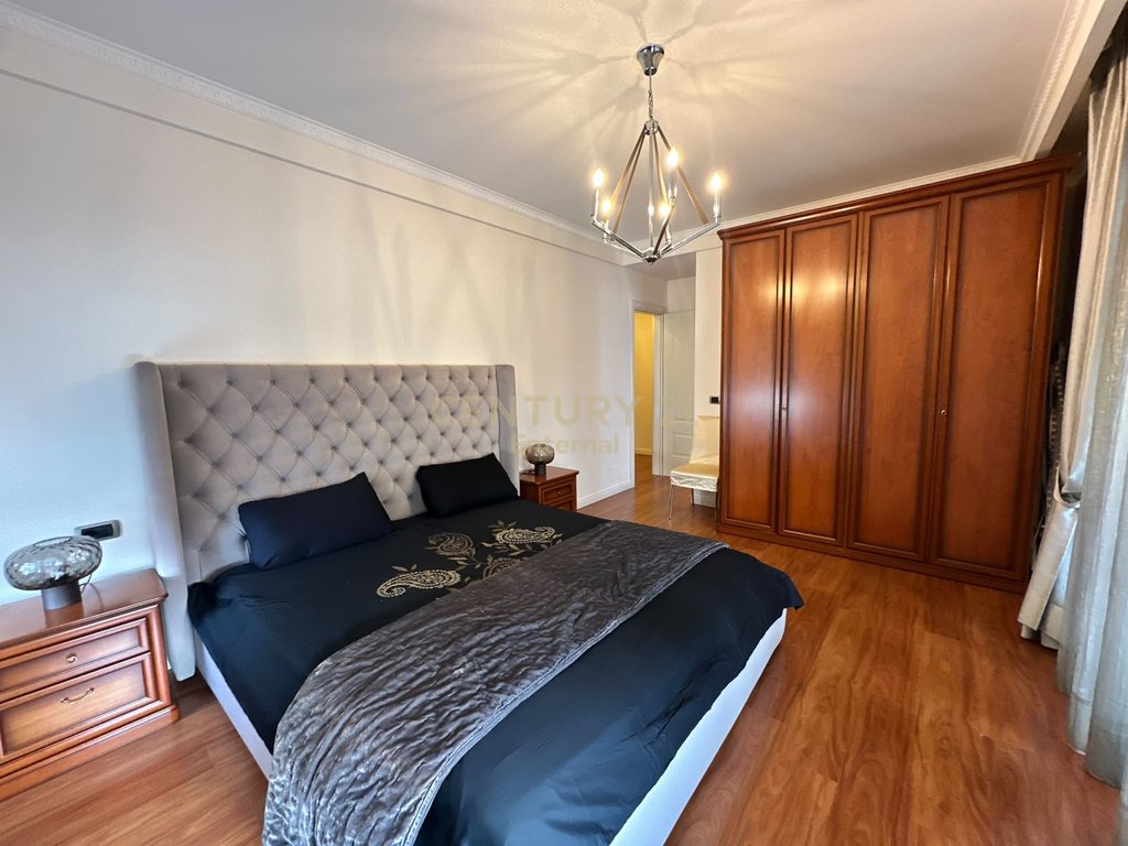 Jepet  Apartament 2+1 Me Qira Tek Ish Garda