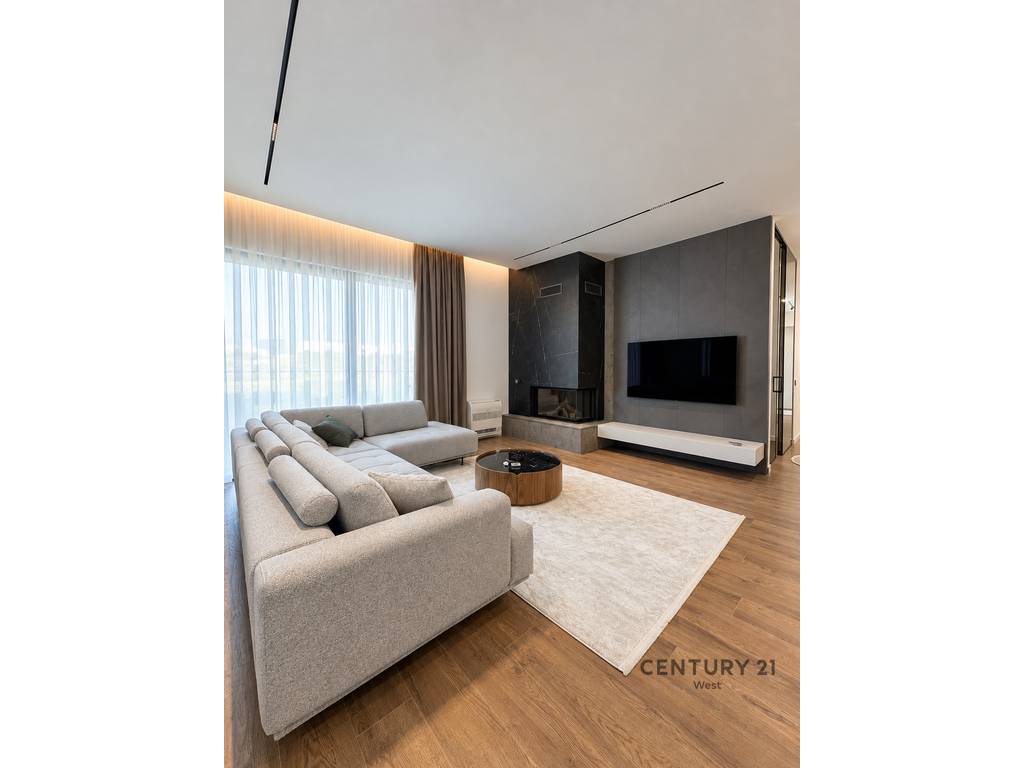JEPET ME QIRA APARTAMENT 3+1+2 ME VERANDË & GARAZH PRIVAT | "GREY STONE" RESIDENCE – LIQENI I THATË