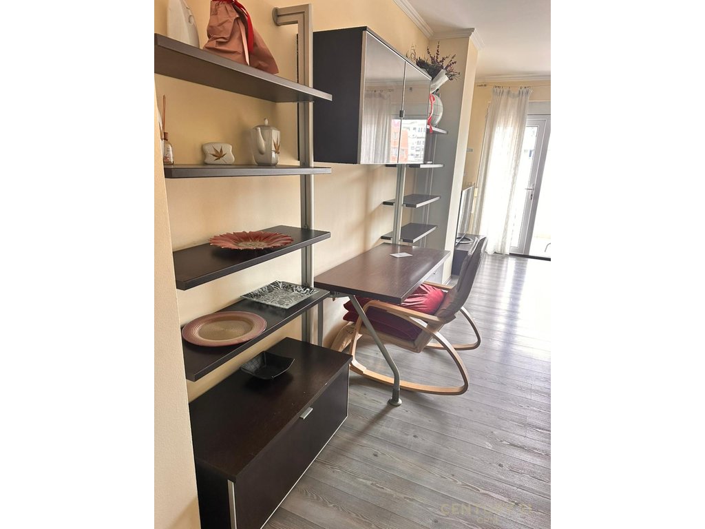 Shitet Apartament Modern 2+1+2 në Ish Blloku, Tiranë