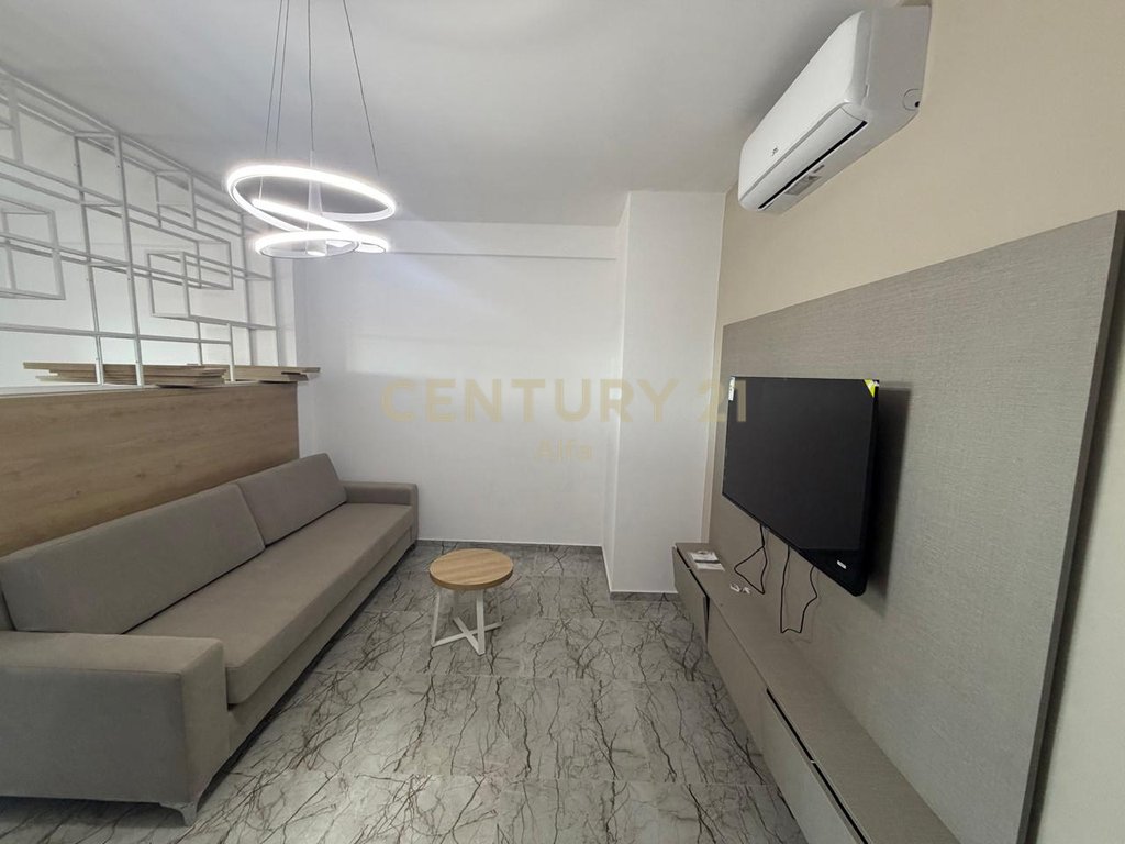 Apartament 1+1 per qira te Kompleksi Aura