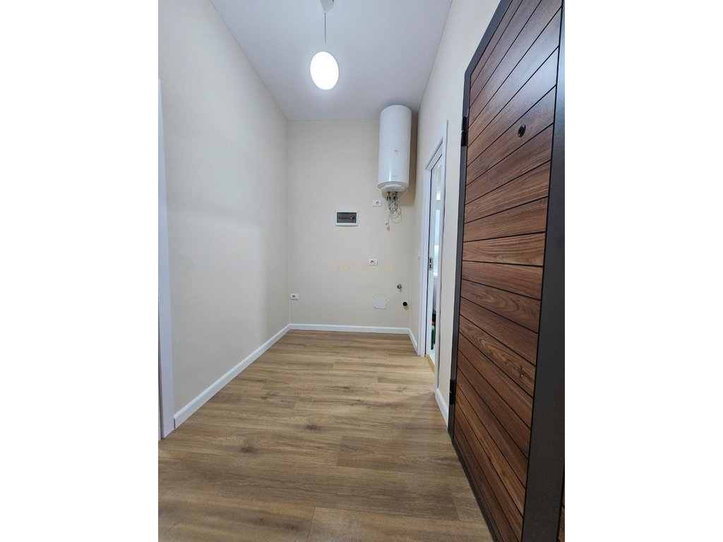 🏡 SHITET APARTAMENT 1+1 – RRUGA E KAVAJËS, TIRANË