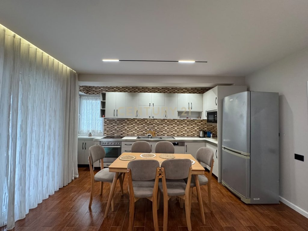 APARTAMENTE ARBNB PER QIRA PRANE XHEKO IMPERIAL NE BLLOK!