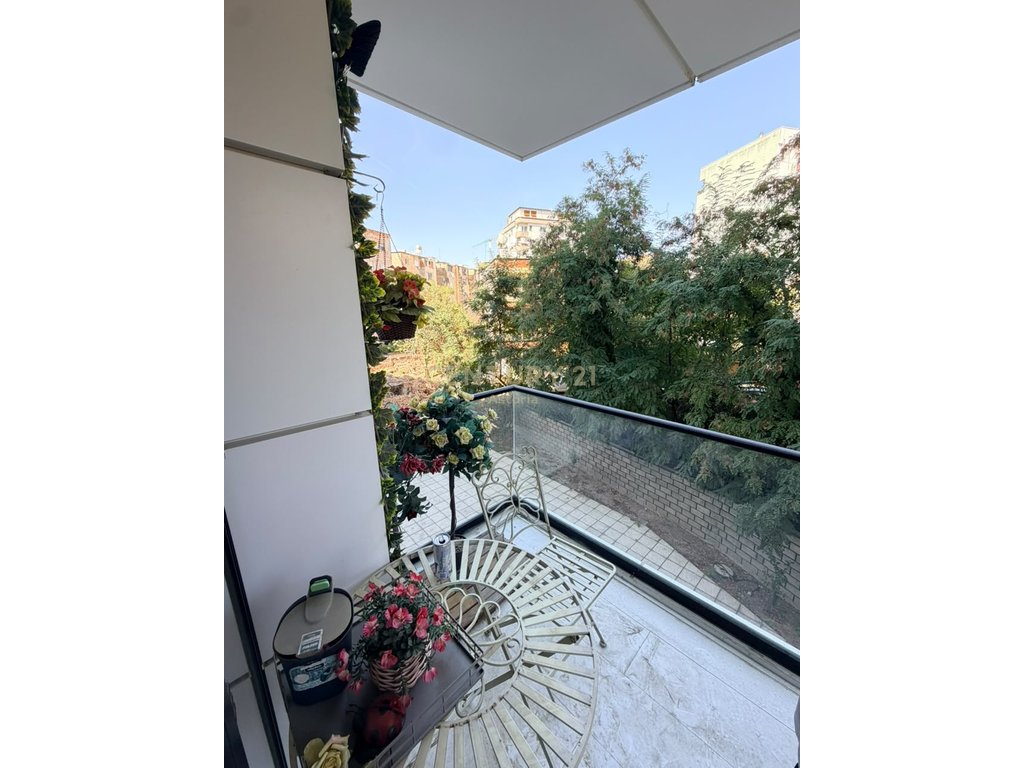 Apartament 2+1 Smart Home me qira - Rruga Naim Frashëri, pranë Rrugës së Ambasadave