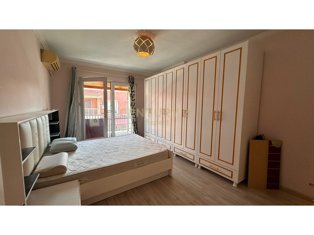 OKAZION – SHITET DUPLEX 4+1+3 NË LAPRAKË, TIRANË