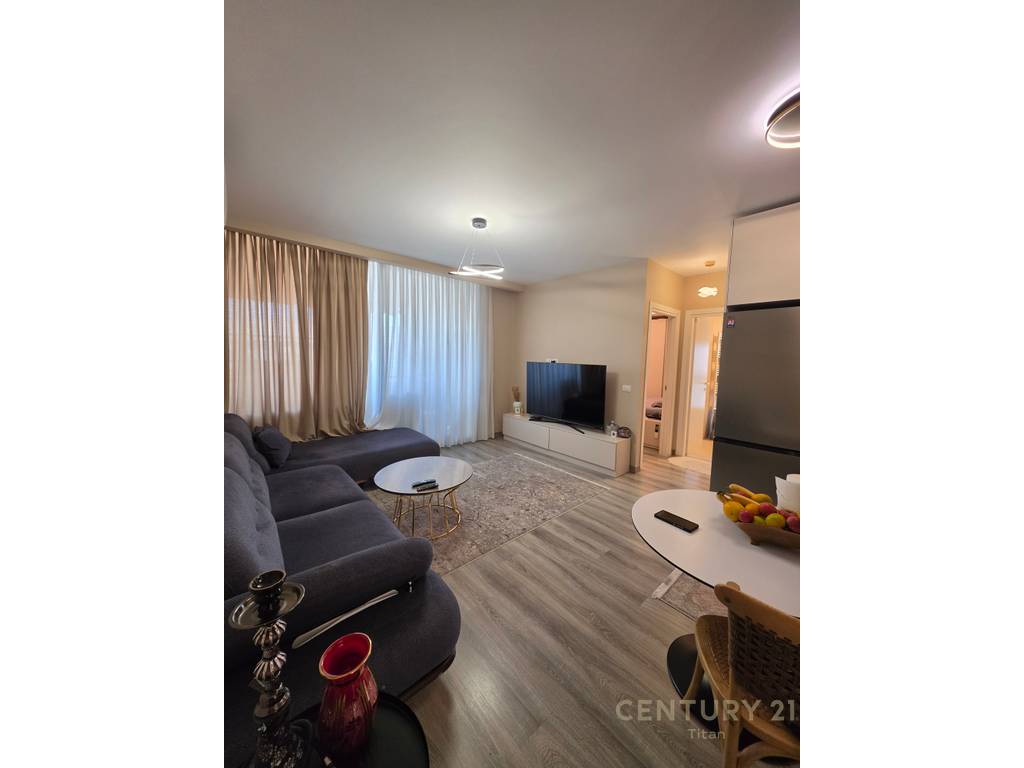 Shitet apartament 2+1+2 ne Fiori Di Bosko