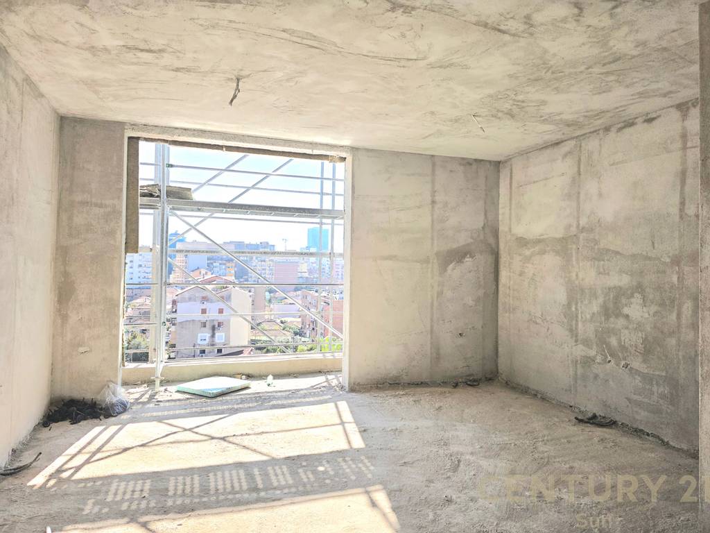 SHITET APARTAMENT 2+1+2 "DISPANSERIA"