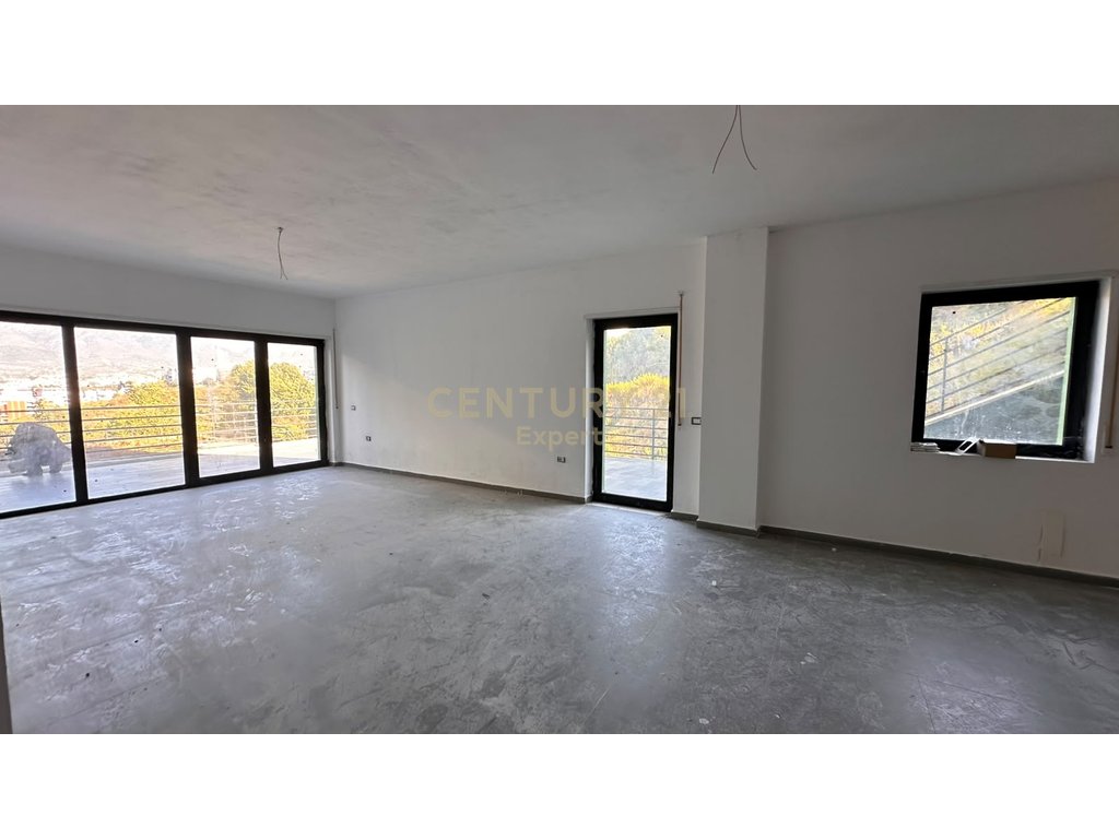 SHITET DUPLEX 3+1+3 – KODRA E DIELLIT 2 RESIDENCE, TIRANË