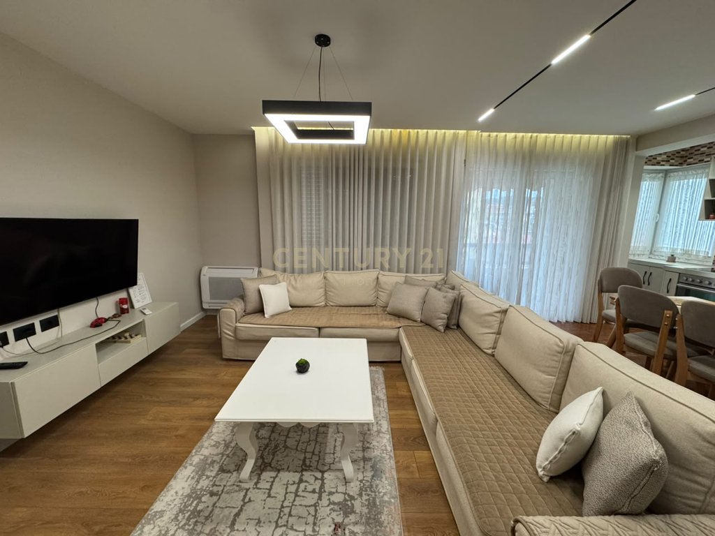 APARTAMENTE ARBNB PER QIRA PRANE XHEKO IMPERIAL NE BLLOK!