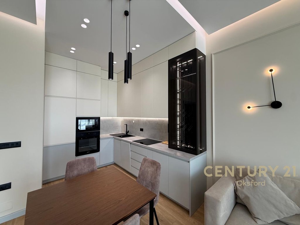 Apartament per qira 1+1  i mobiluar, tek Kompleksi "Square21"!