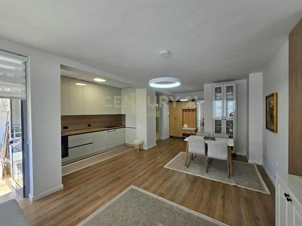 APARTAMENT 2+1+2 PER QERA TEK TOPTANI