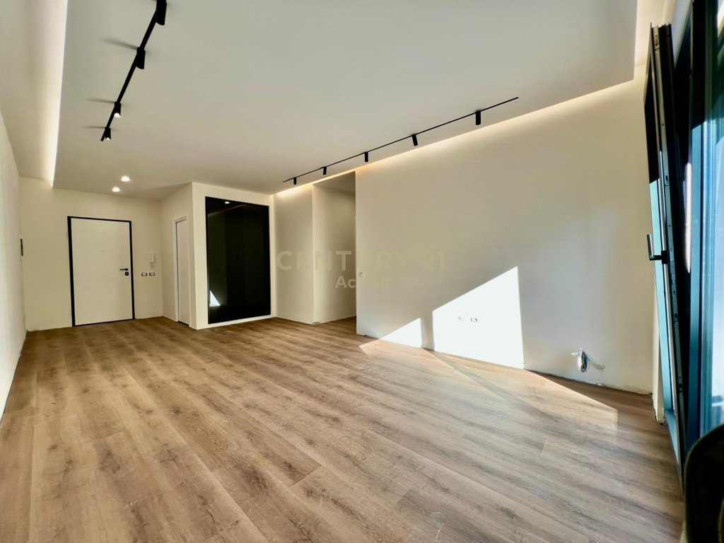 🏠 SHESIM, SUPER APARTAMENT 2️⃣➕1️⃣➕2️⃣ me 🅿️OST PARKIMI, LIQENI THATË (PA MALORE)‼️