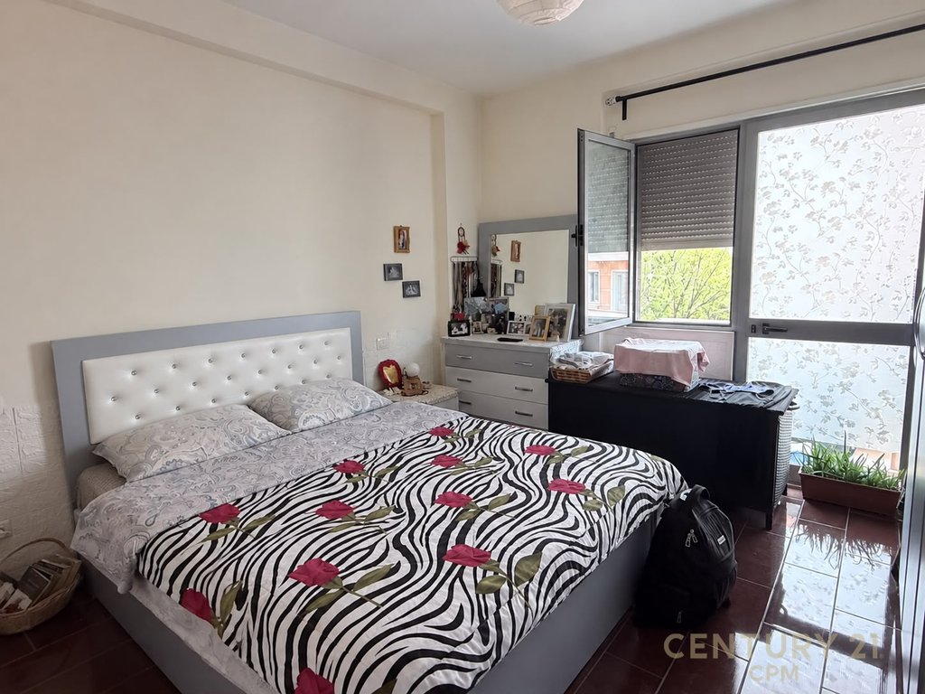 SHITET APARTAMENT 2+1+2 TEK KOPSHTI BOTANIK!