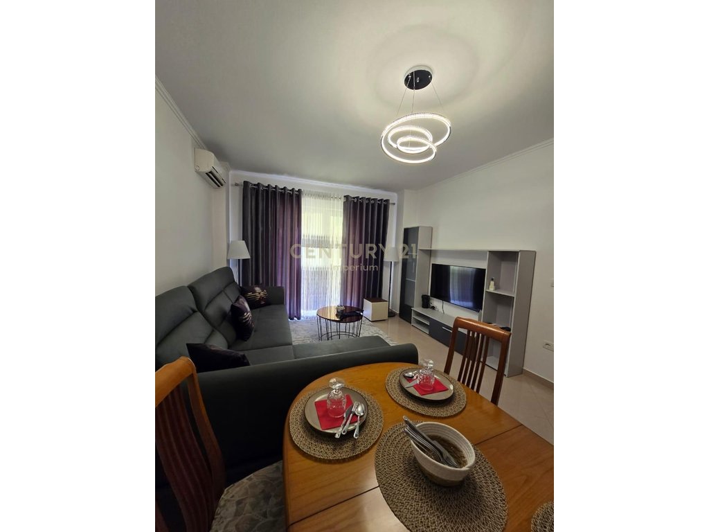 Japim apartament 2+1+2 tek 5 maji!!!