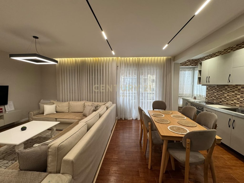 APARTAMENTE ARBNB PER QIRA PRANE XHEKO IMPERIAL NE BLLOK!
