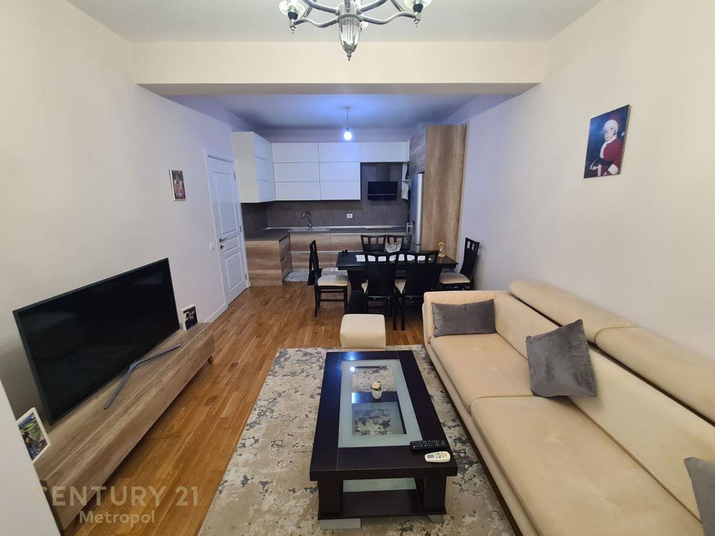 APARTAMENTI 2+1 TEK RRUGA E KAVAJES!