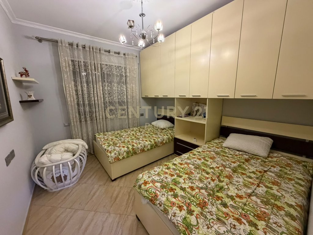 Apartament 2+2 Për Shitje në Shkolla e Bashkuar, Tiranë - 210000€ | 104 m²