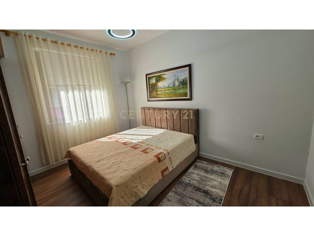JEPET ME QIRA APARTAMENT 3+1, BRRYL, TIRANË
