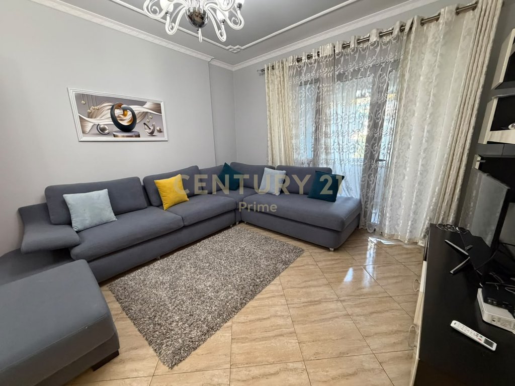 Apartament 2+2 Për Shitje në Shkolla e Bashkuar, Tiranë - 210000€ | 104 m²