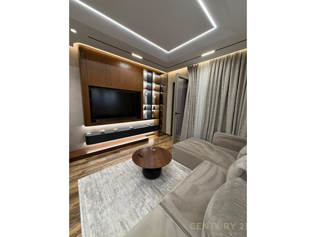 APARTAMENT PER SHITJE 2+1+2+2 POSTE PARKIMI TE KOMPLEKSI DELIJORGJI!