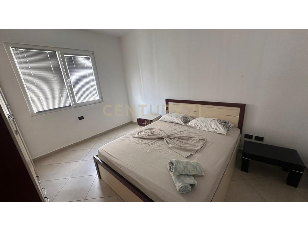 Shitet Apartament 2+1 i mobiluar qender Shengjin | 130.000€