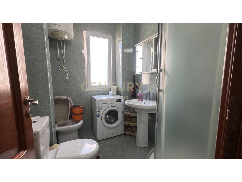 Shitet Apartament 2+1 i mobiluar qender Shengjin | 130.000€