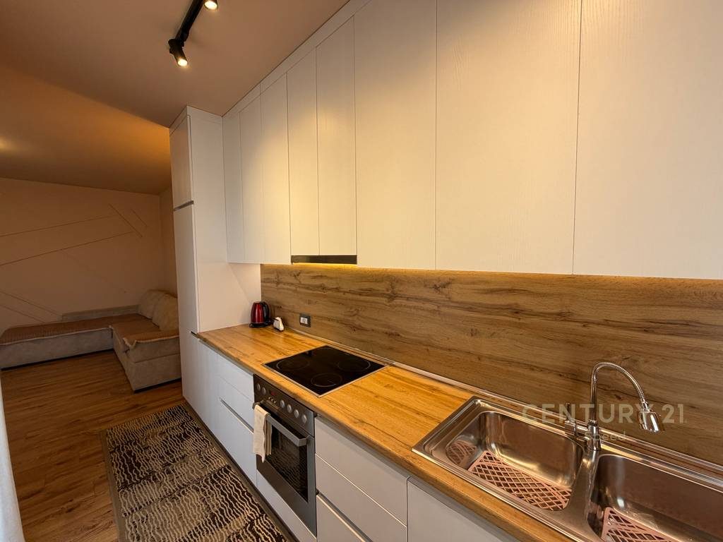 Ofrojme apartament 1+1 me qira!